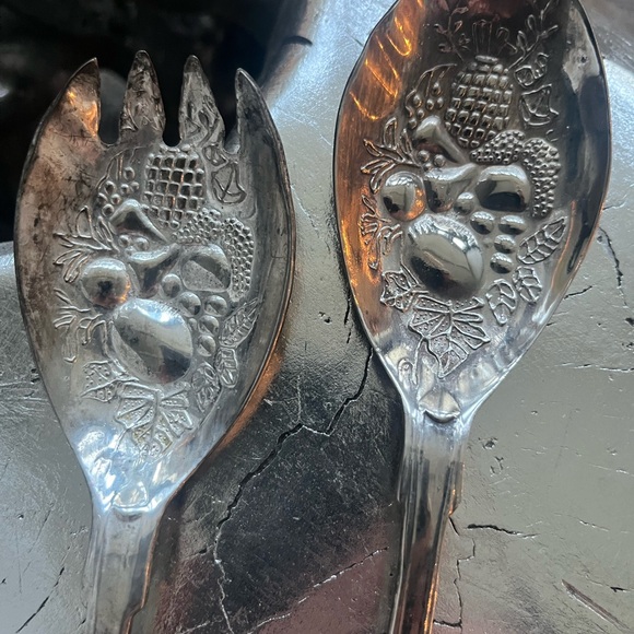 Vintage Sheffield, England, silver plated, fruit, spoons, or salad, spoons - Picture 14 of 16